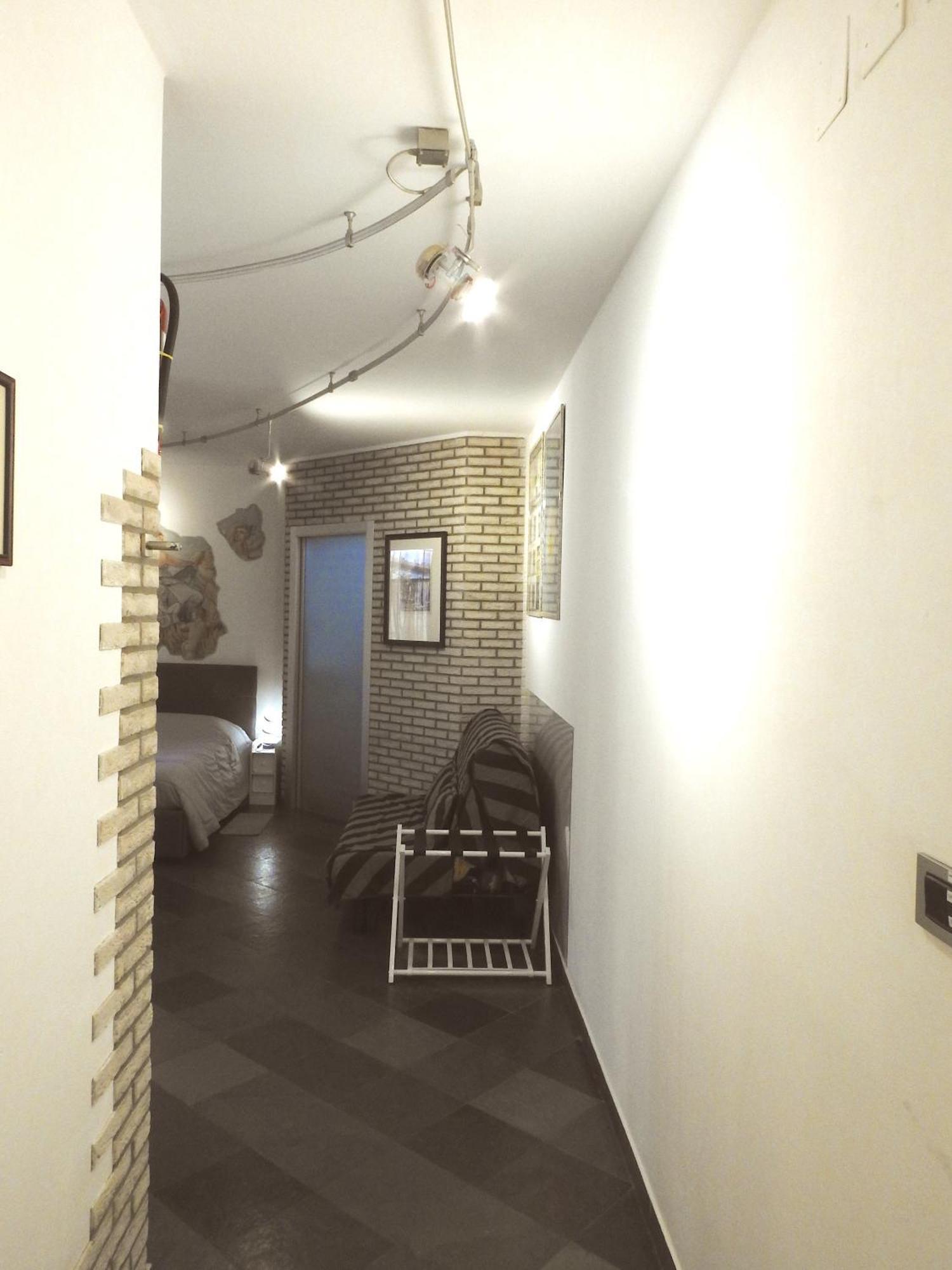 Dormire In Centro Trieste Studio Galleria 16 Eksteriør billede